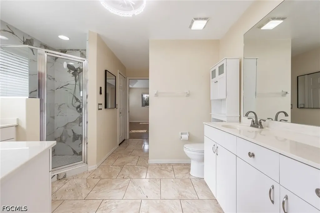 1132 SE 32nd Terrace Cape Coral FL 33904