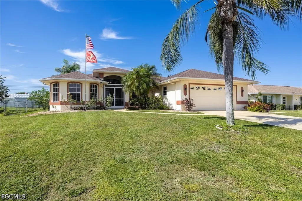 1132 SE 32nd Terrace Cape Coral FL 33904