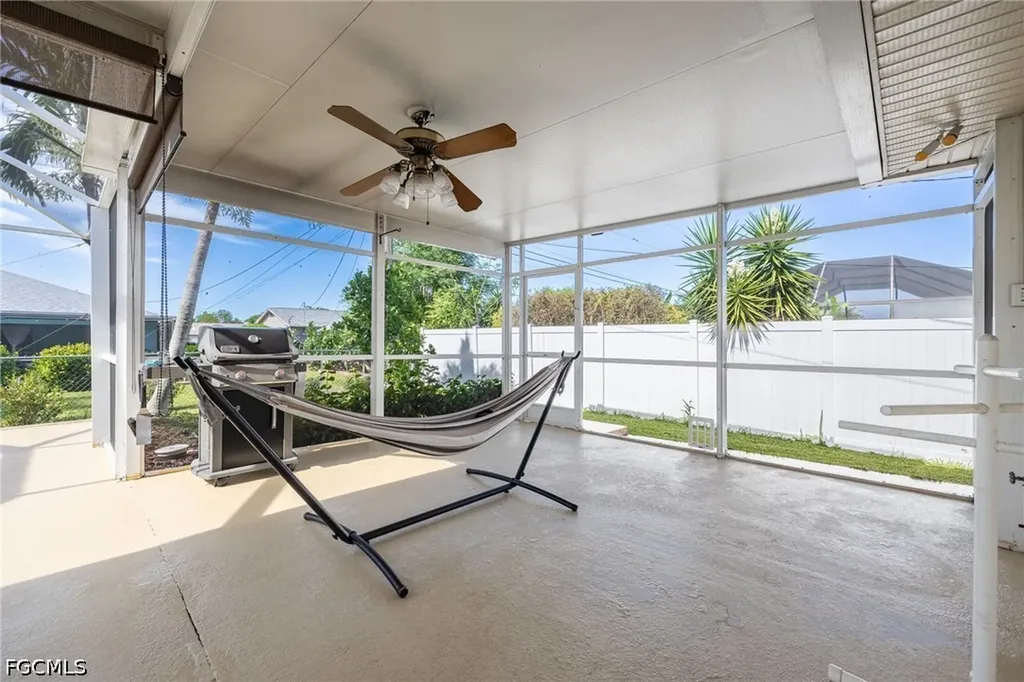 1132 SE 32nd Terrace Cape Coral FL 33904