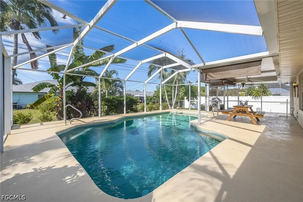 1132 SE 32nd Terrace Cape Coral FL 33904