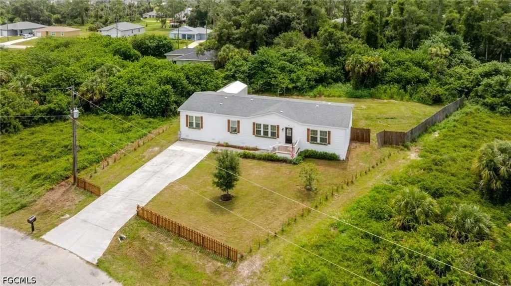 3005 Mignon Circle Labelle FL 33935