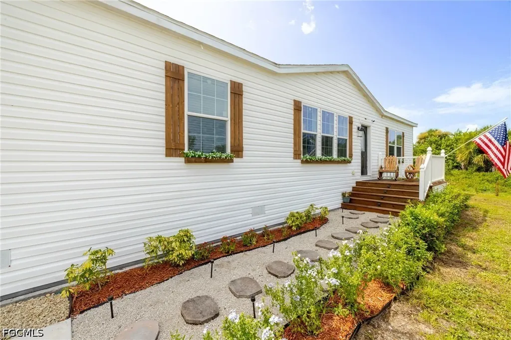 3005 Mignon Circle Labelle FL 33935