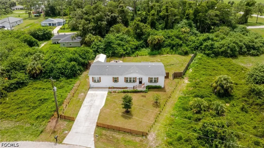 3005 Mignon Circle Labelle FL 33935