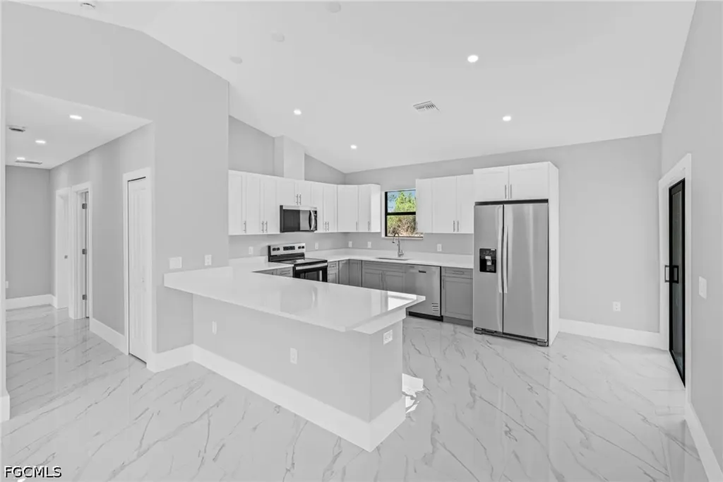 633 Windermere Drive Lehigh Acres FL 33972