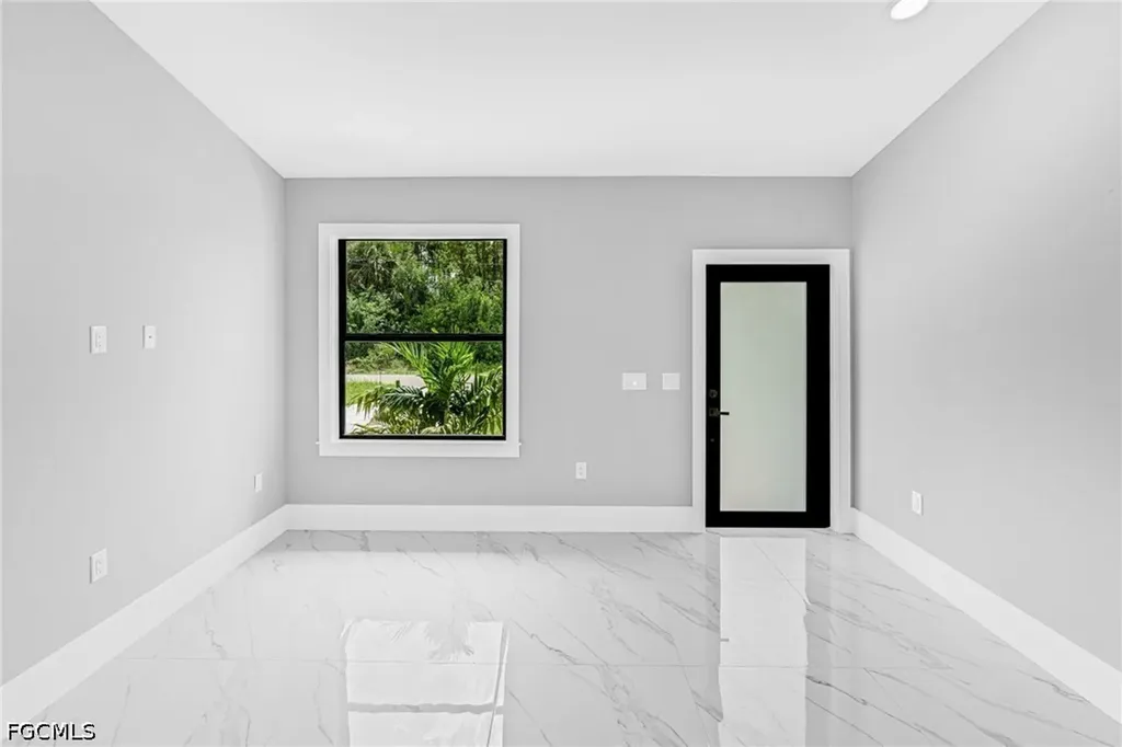 633 Windermere Drive Lehigh Acres FL 33972