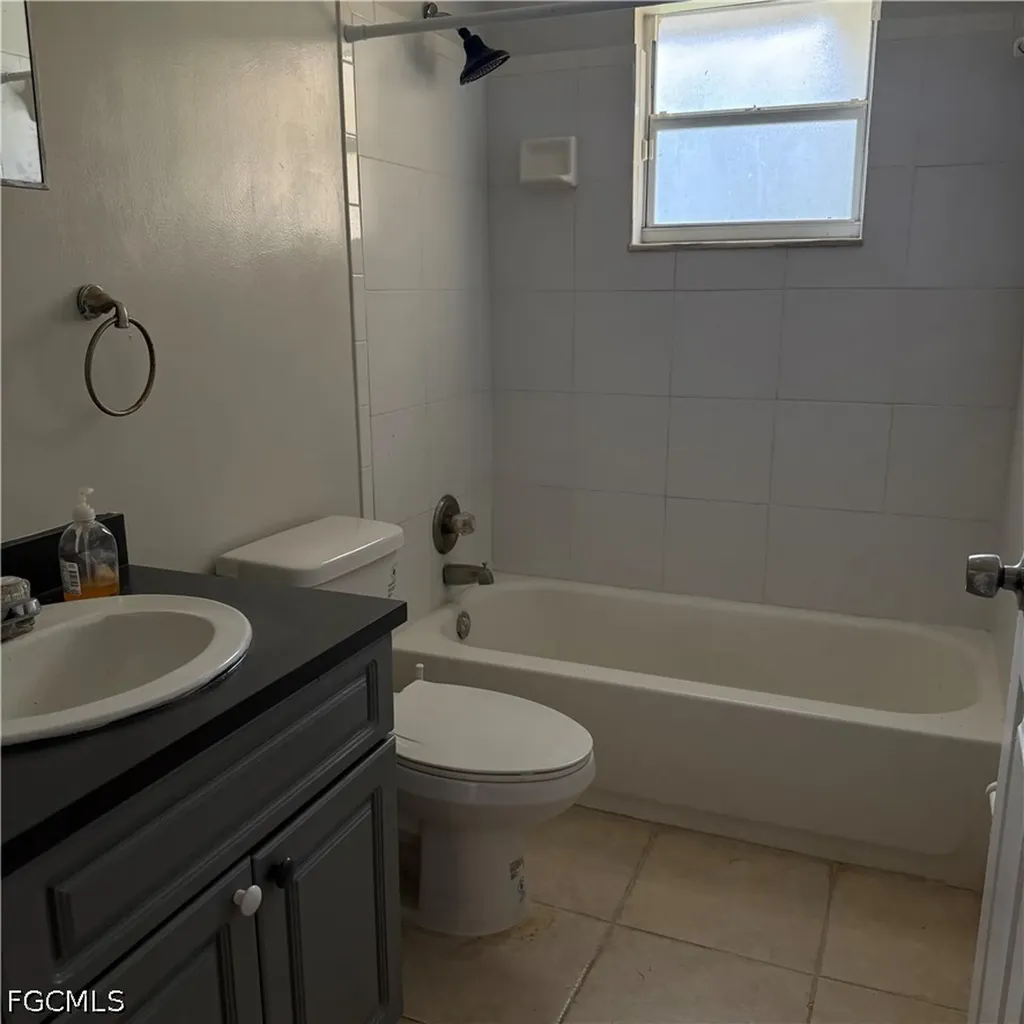 5105 30th Street SW Lehigh Acres FL 33973