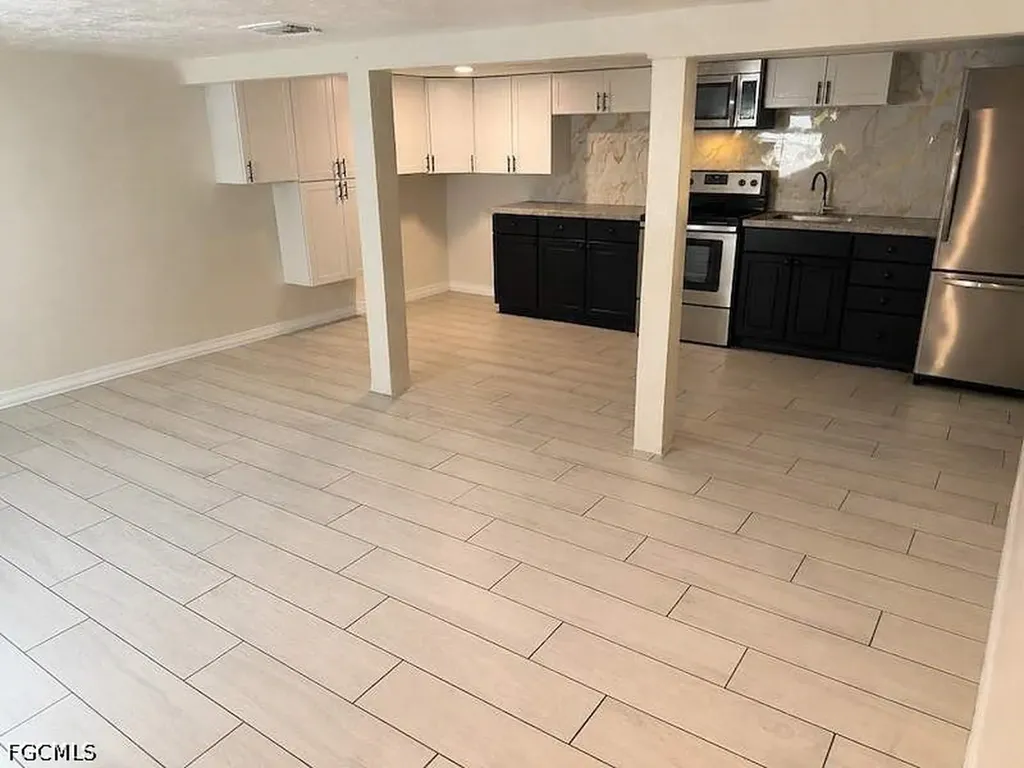 3516 E Riverside Drive Fort Myers FL 33916