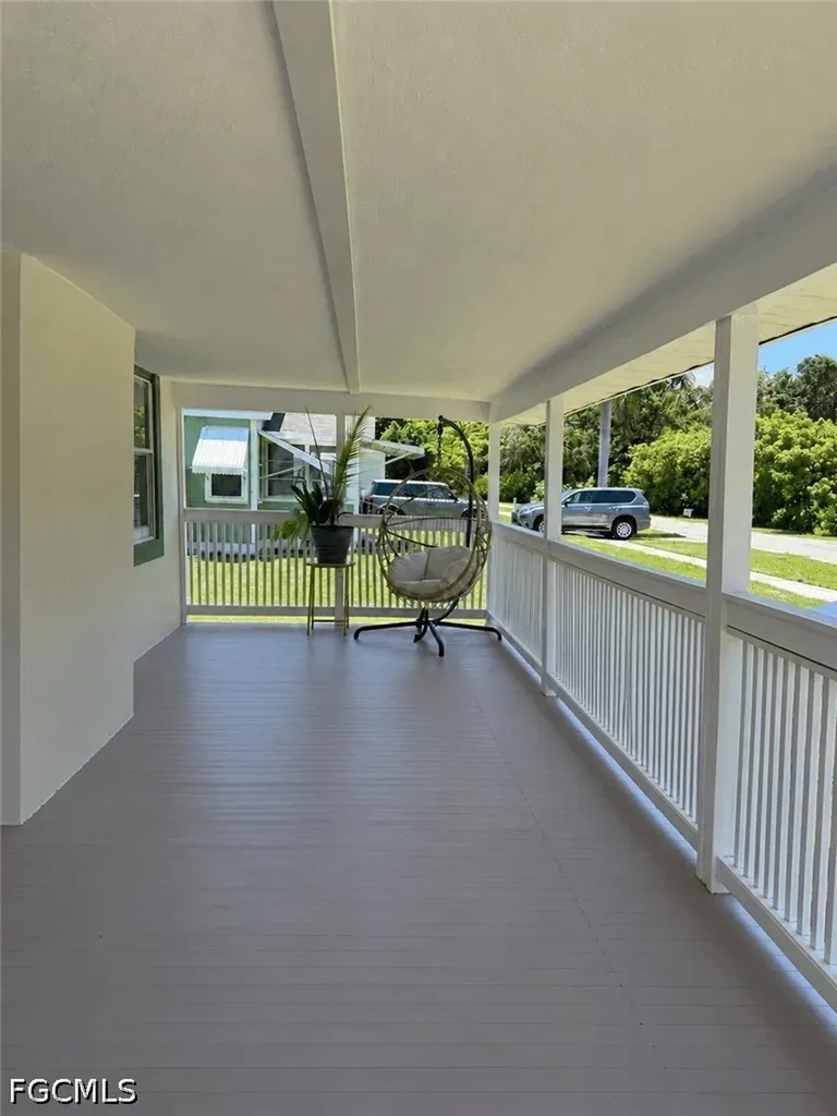 3516 E Riverside Drive Fort Myers FL 33916