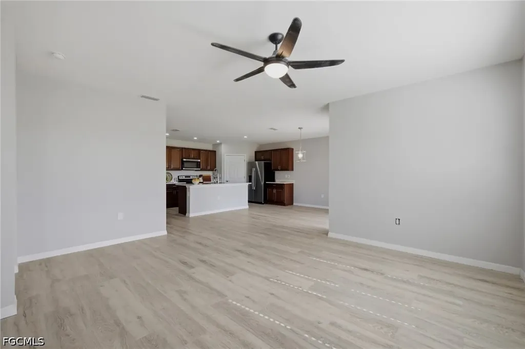 2909 NW 22nd Avenue Cape Coral FL 33993