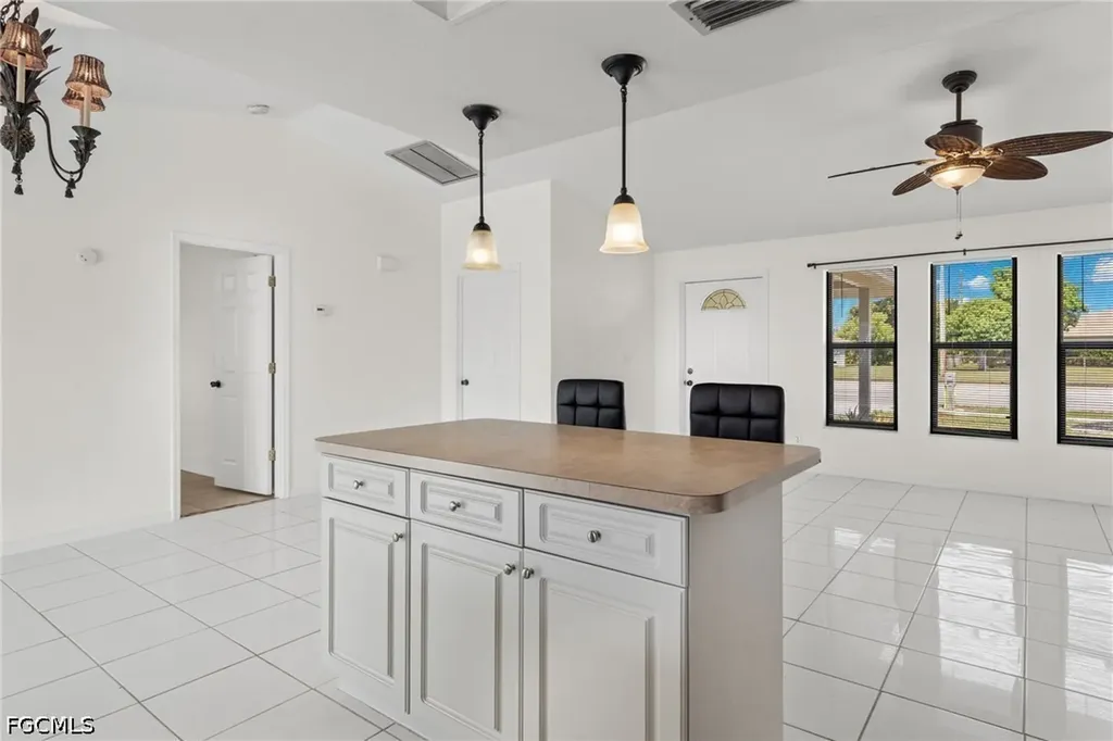 1944 Country Club Boulevard Cape Coral FL 33990
