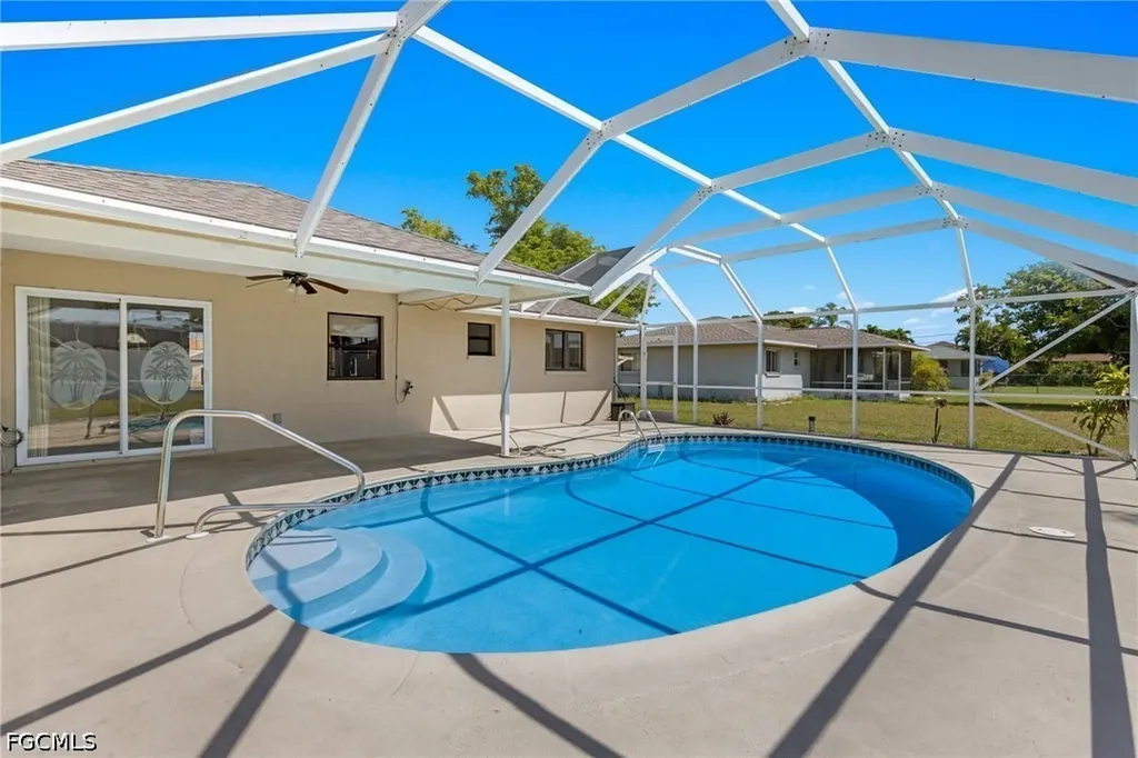 1944 Country Club Boulevard Cape Coral FL 33990