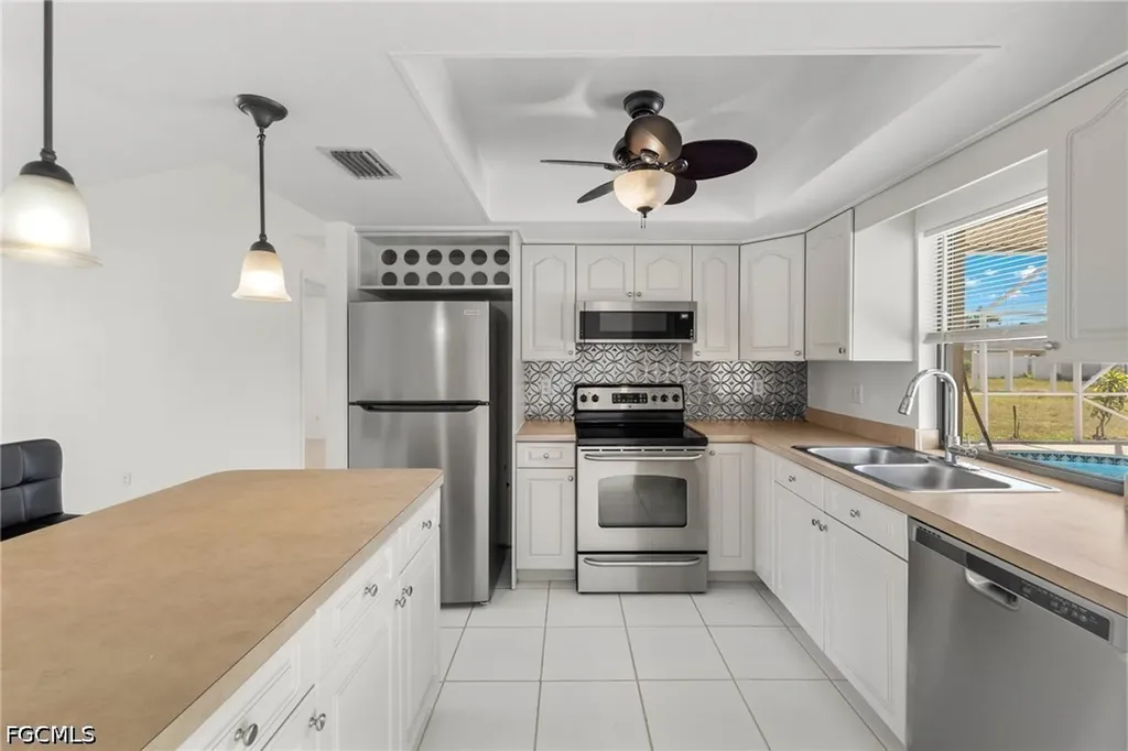 1944 Country Club Boulevard Cape Coral FL 33990