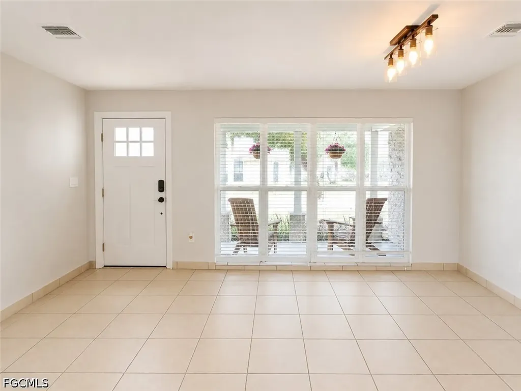 4021 SE 3rd Avenue Cape Coral FL 33904