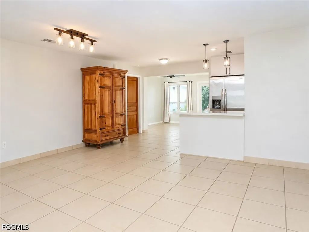 4021 SE 3rd Avenue Cape Coral FL 33904
