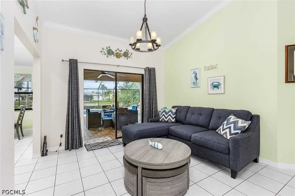 201 SE 28th Terrace Cape Coral FL 33904