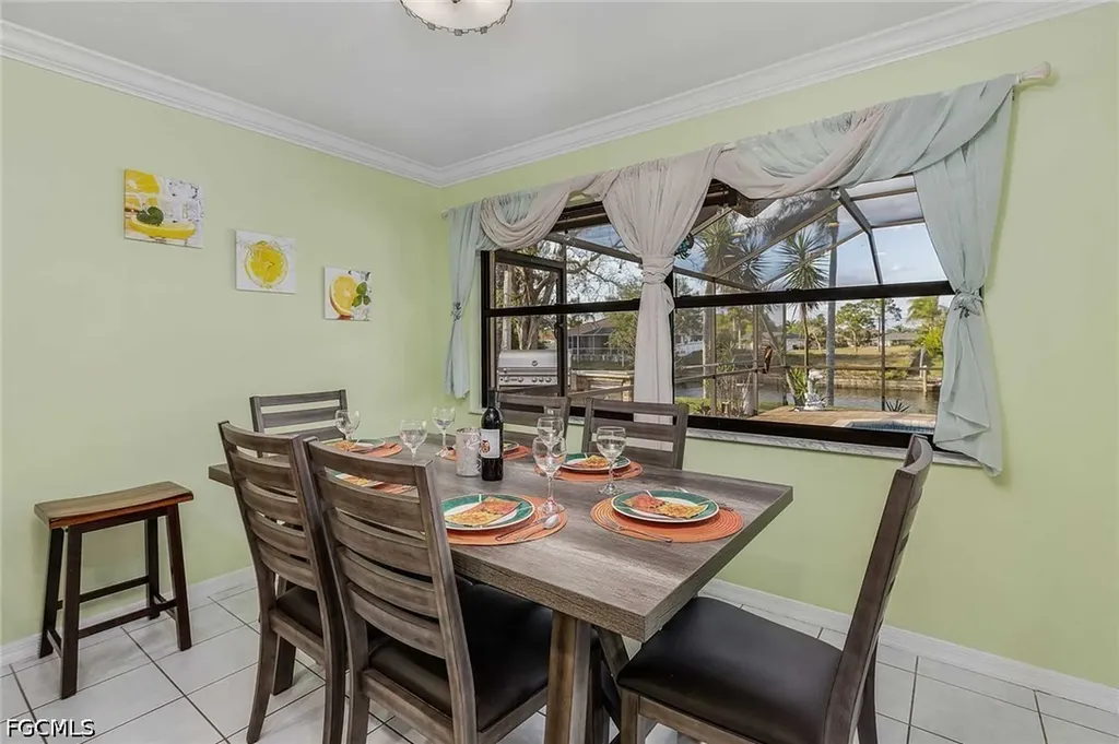 201 SE 28th Terrace Cape Coral FL 33904