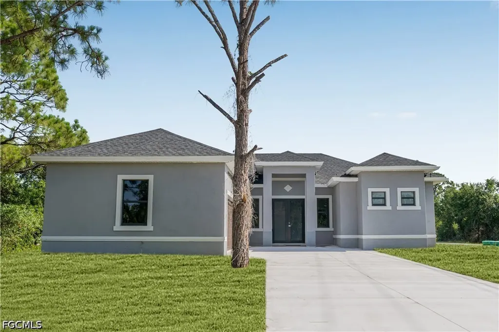 3200 44th Street W Lehigh Acres FL 33971