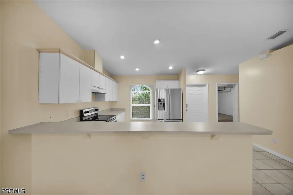 3738 Santa Barbara Boulevard Cape Coral FL 33914