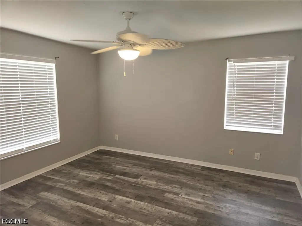 9660 Victoria Lane Naples FL 34109