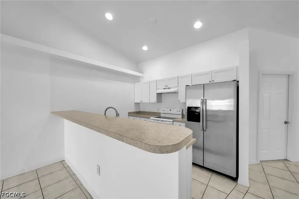 1214 SE 24th Avenue Cape Coral FL 33990