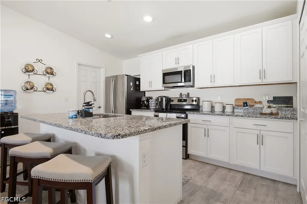 1820 NW 1st Avenue Cape Coral FL 33993