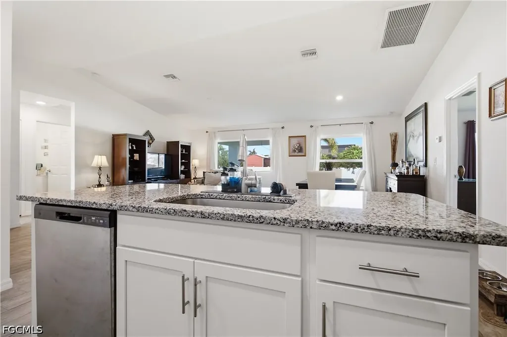 1820 NW 1st Avenue Cape Coral FL 33993