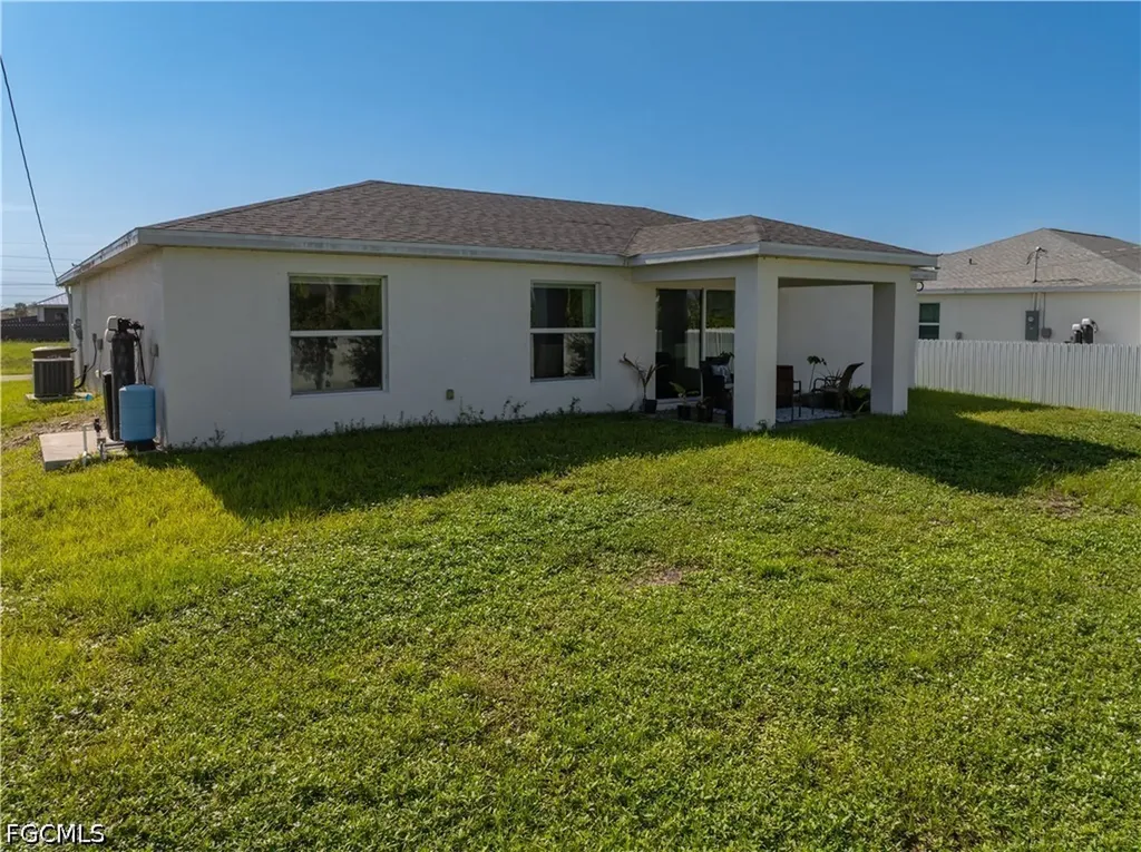1820 NW 1st Avenue Cape Coral FL 33993
