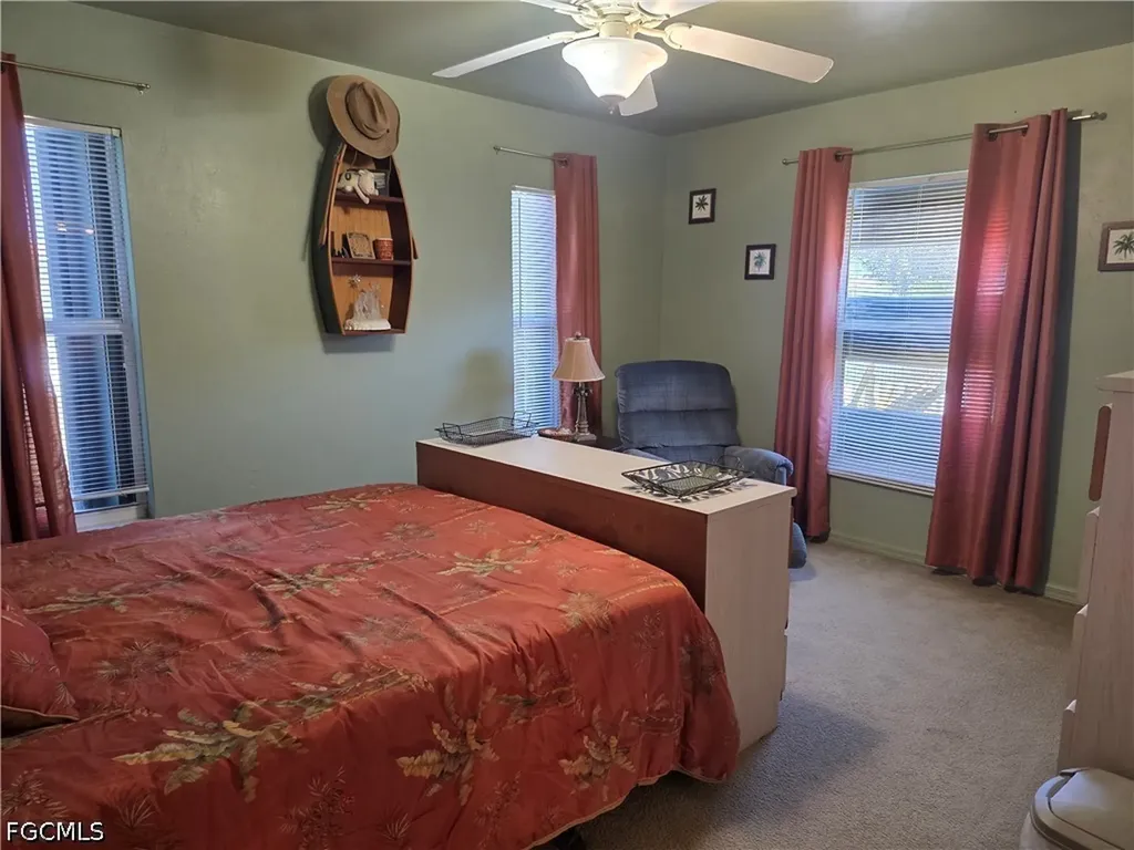 1409 NW 9th Terrace Cape Coral FL 33993