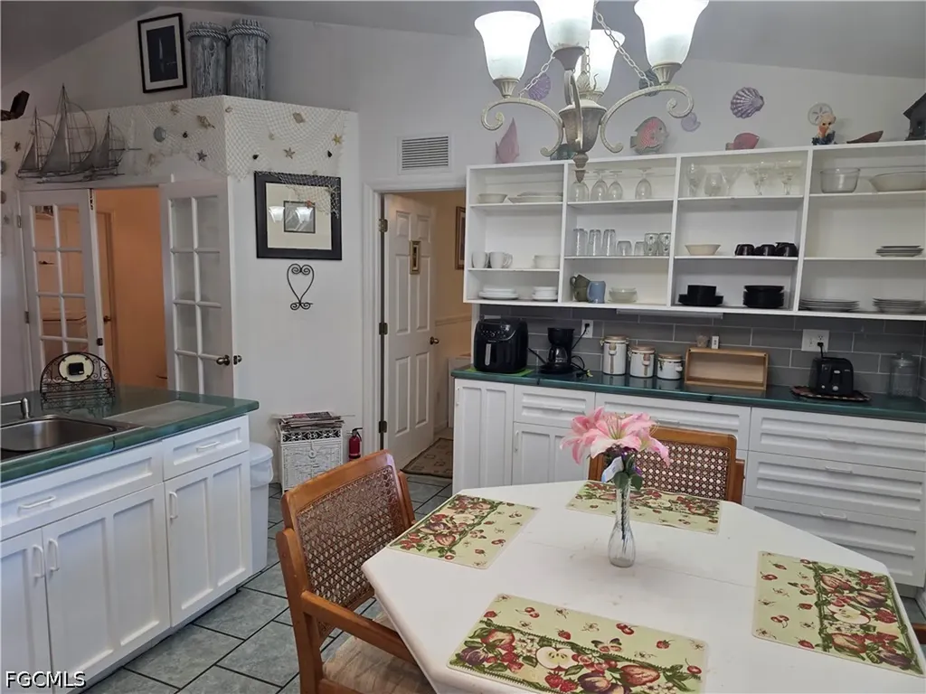 1409 NW 9th Terrace Cape Coral FL 33993