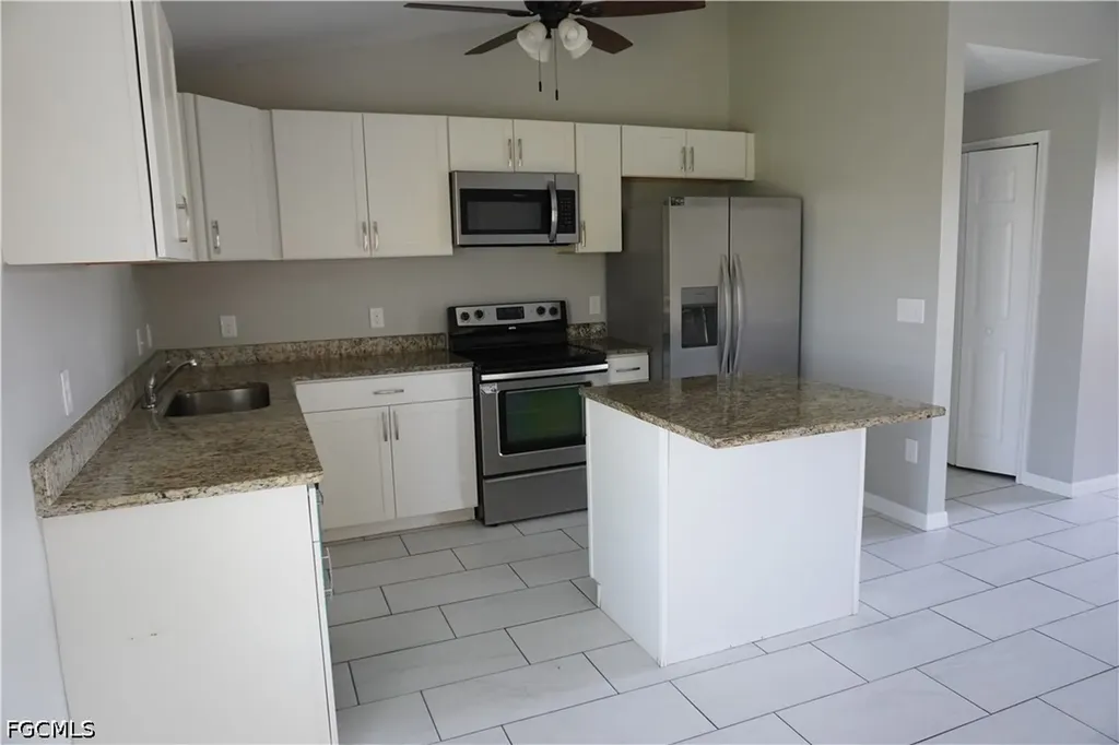 601 NE 11th Terrace Cape Coral FL 33909