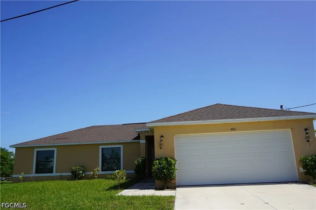 601 NE 11th Terrace Cape Coral FL 33909