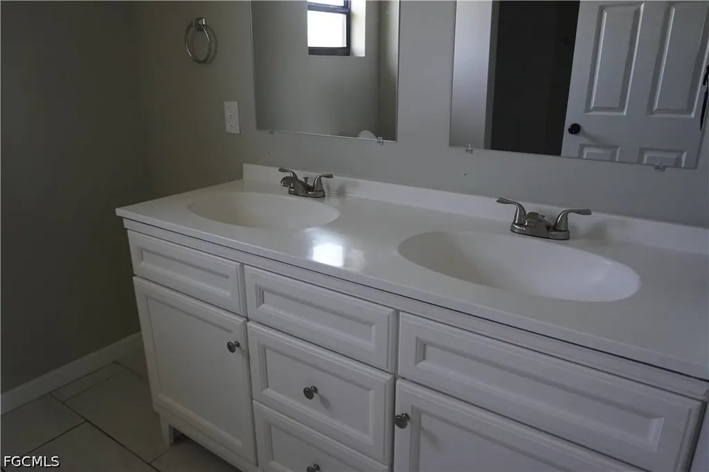 601 NE 11th Terrace Cape Coral FL 33909