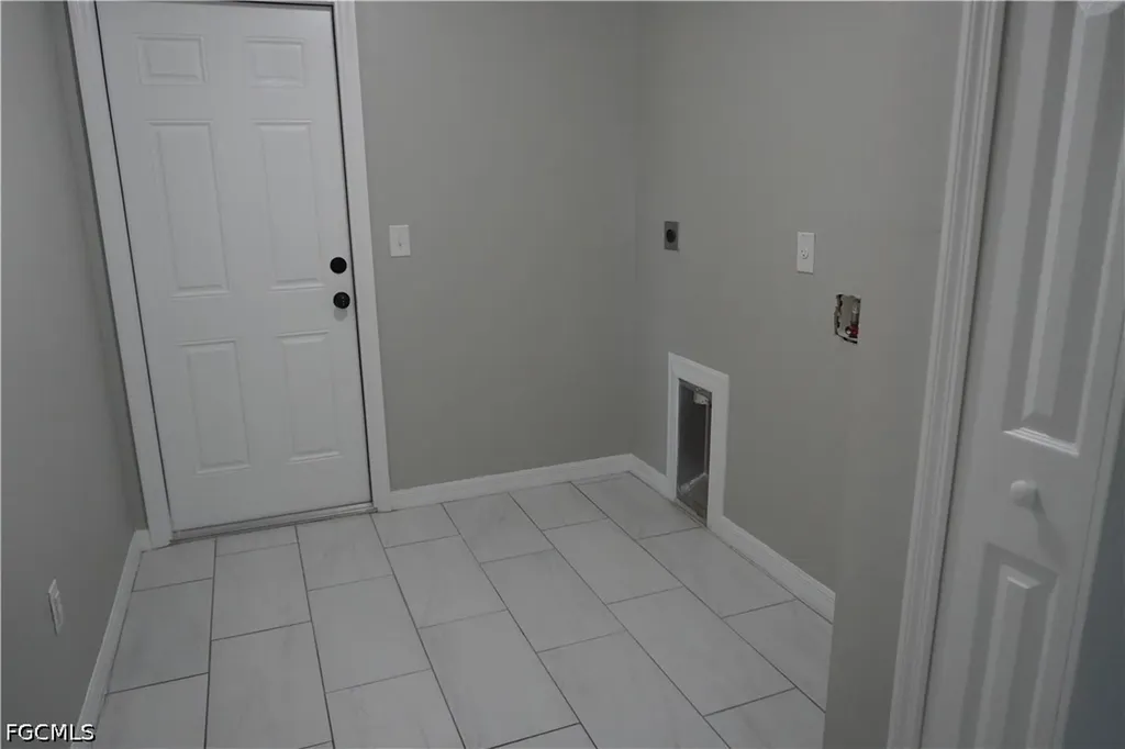 601 NE 11th Terrace Cape Coral FL 33909