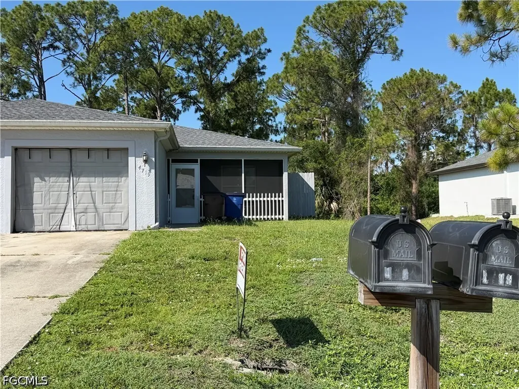 4719 22nd Street SW Lehigh Acres FL 33973