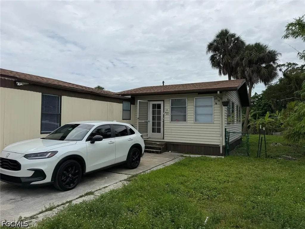 130 Lantern Place North Fort Myers FL 33917