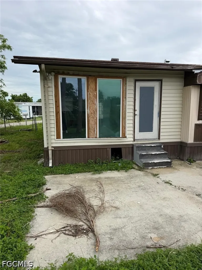 130 Lantern Place North Fort Myers FL 33917