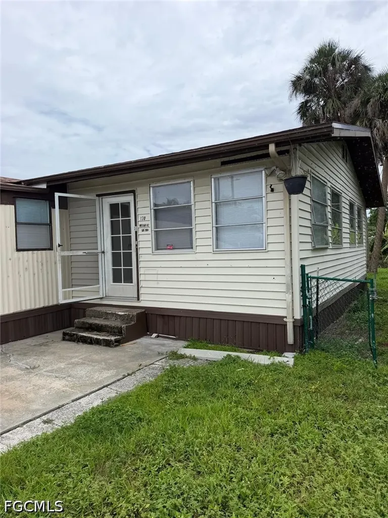 130 Lantern Place North Fort Myers FL 33917