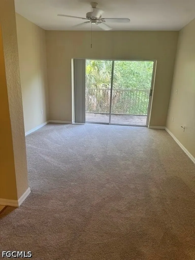 6321 Aragon Way Fort Myers FL 33966
