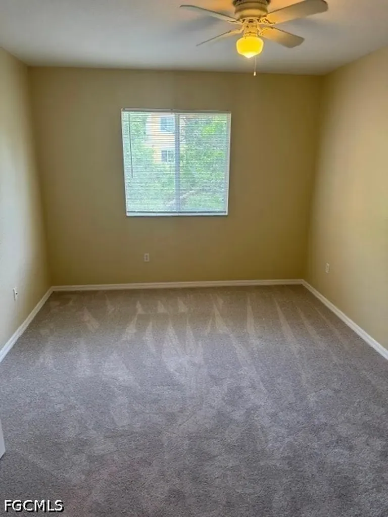 6321 Aragon Way Fort Myers FL 33966