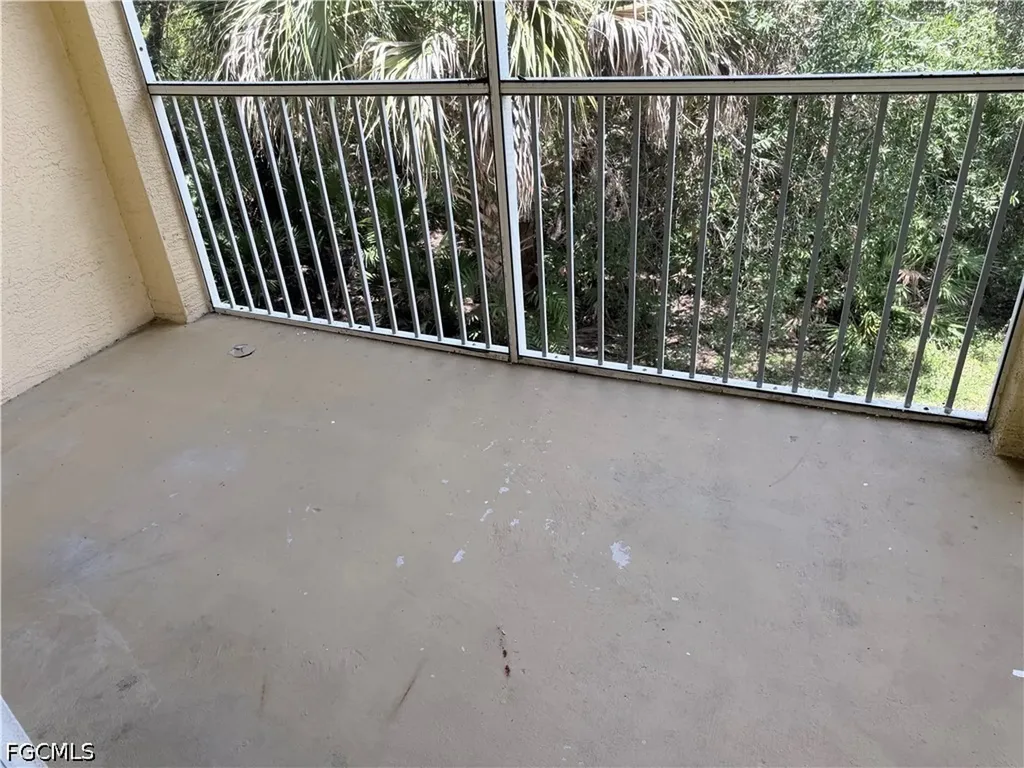 6321 Aragon Way Fort Myers FL 33966