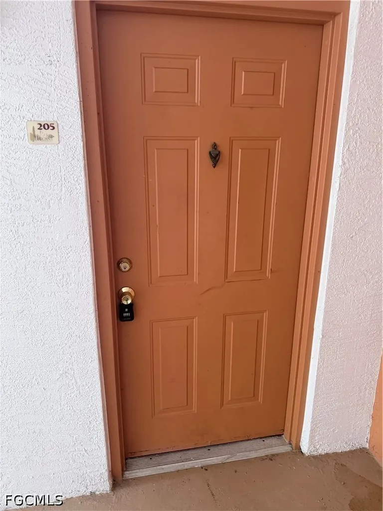 6321 Aragon Way Fort Myers FL 33966