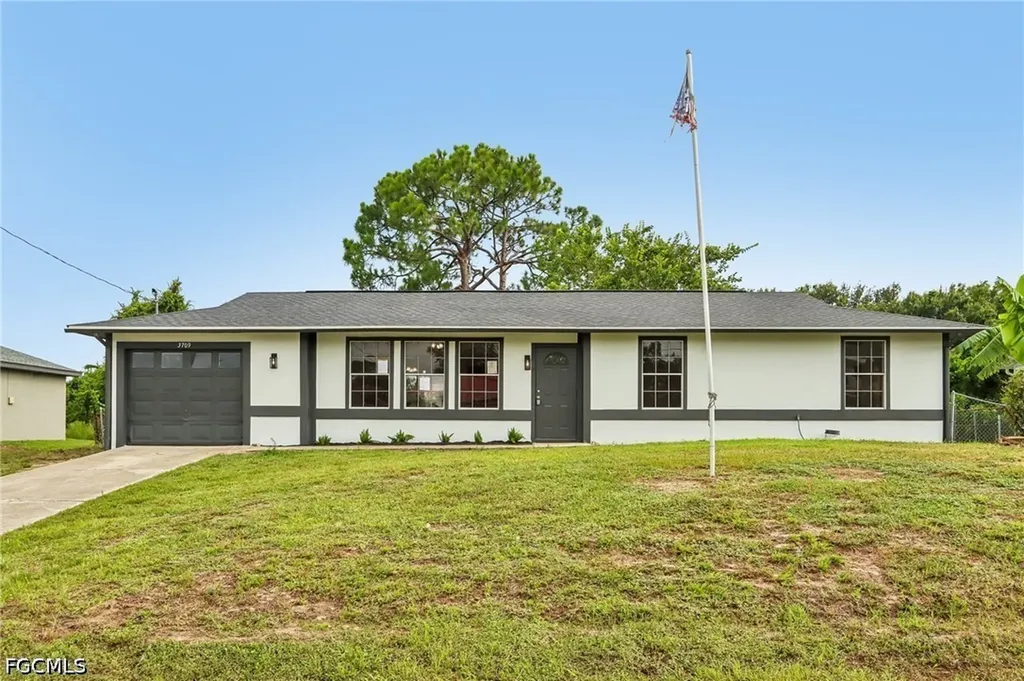 3709 10th Street SW Lehigh Acres FL 33976