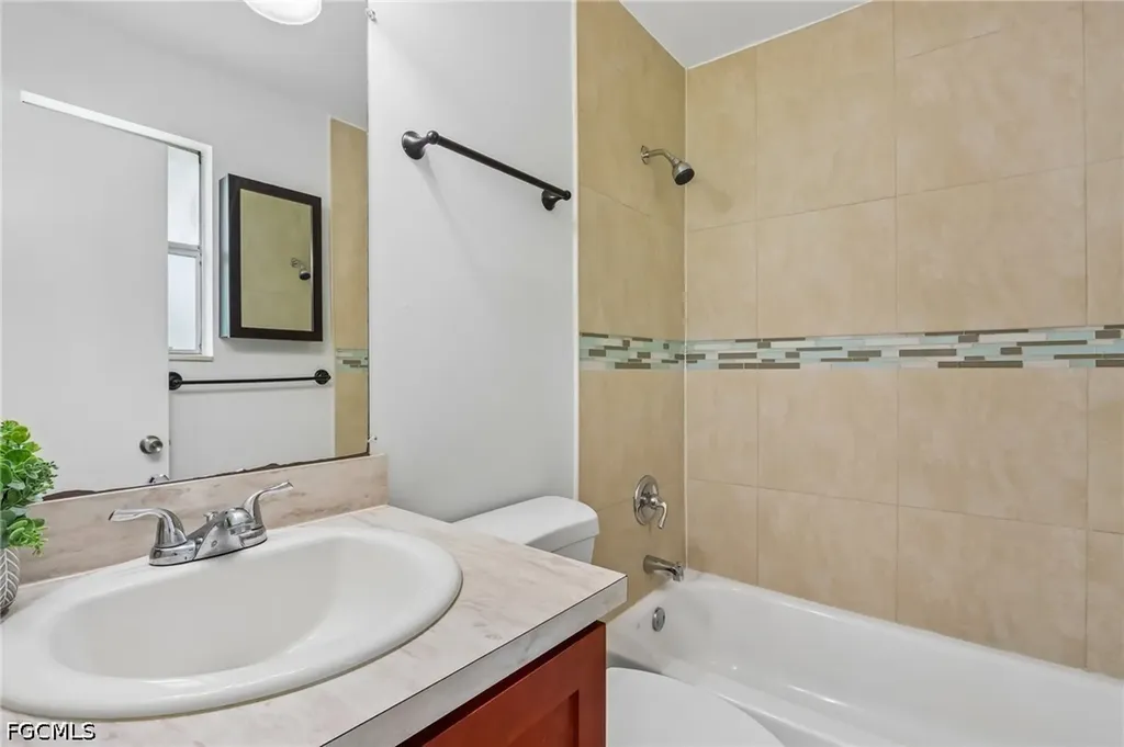 3709 10th Street SW Lehigh Acres FL 33976