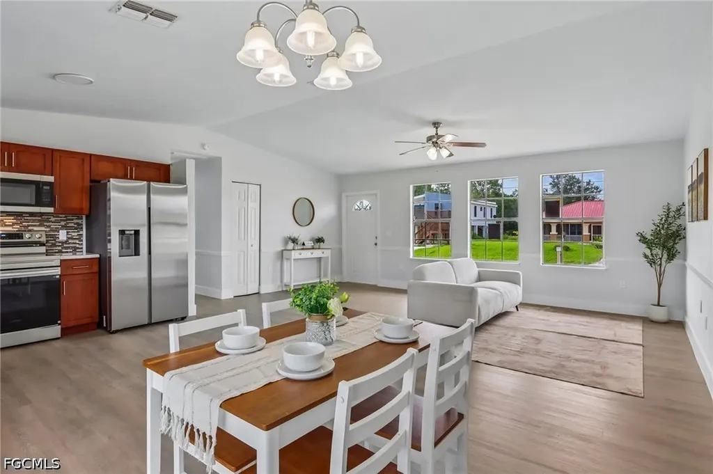 3709 10th Street SW Lehigh Acres FL 33976