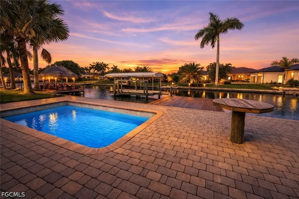 5214 Stratford Court Cape Coral FL 33904
