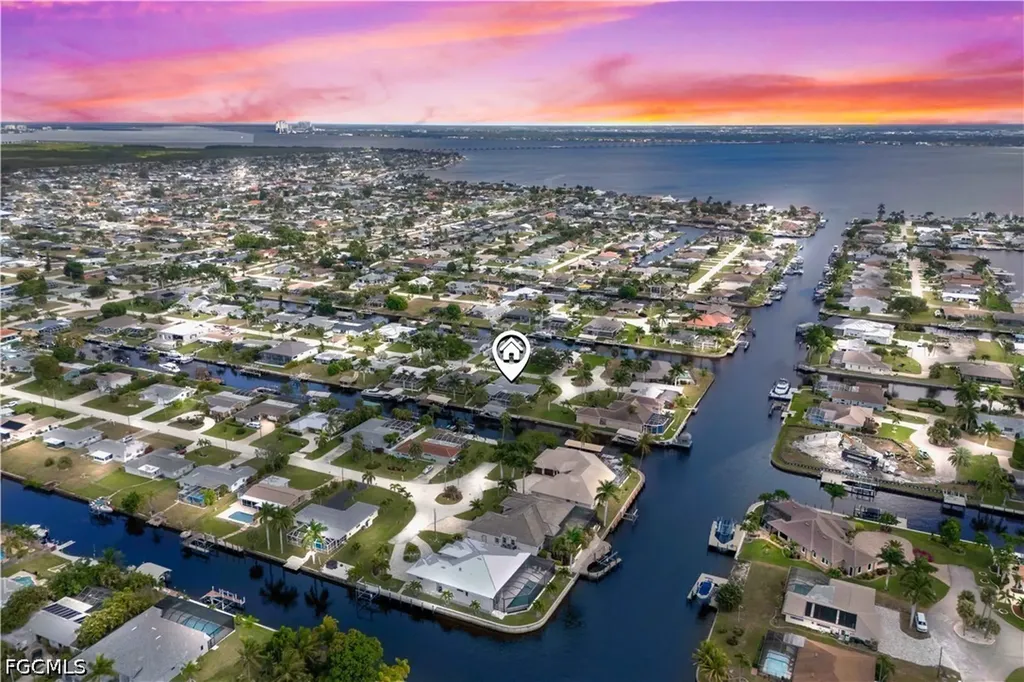 3122 SE 18th Place Cape Coral FL 33904