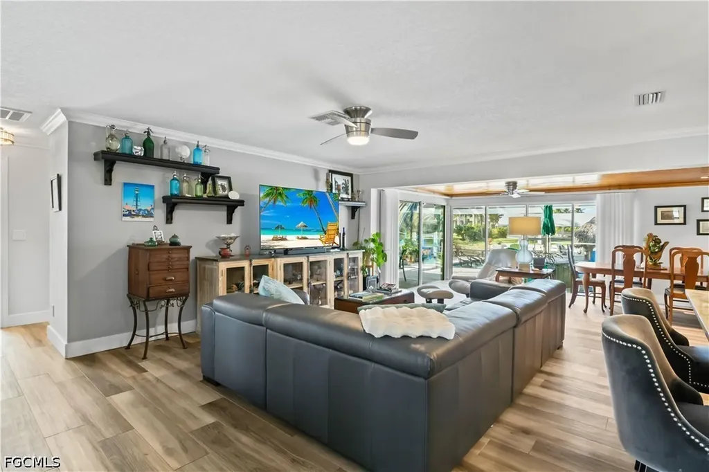 3122 SE 18th Place Cape Coral FL 33904