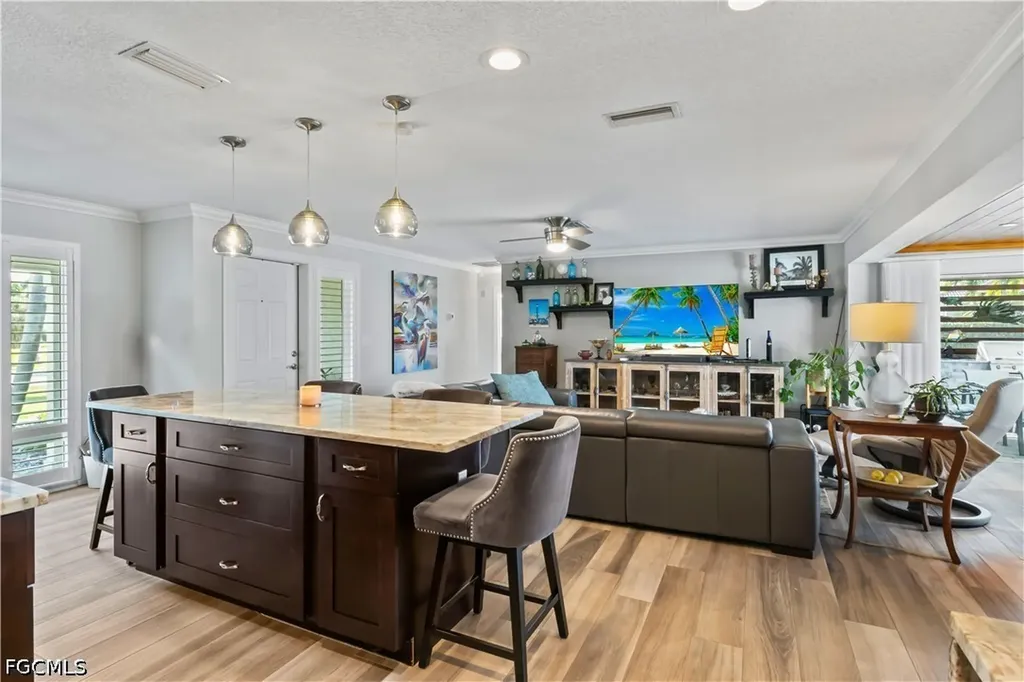 3122 SE 18th Place Cape Coral FL 33904