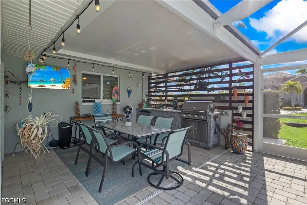 3122 SE 18th Place Cape Coral FL 33904