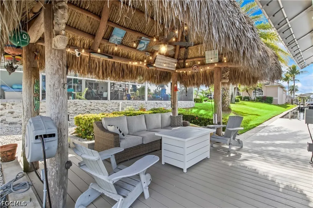 3122 SE 18th Place Cape Coral FL 33904